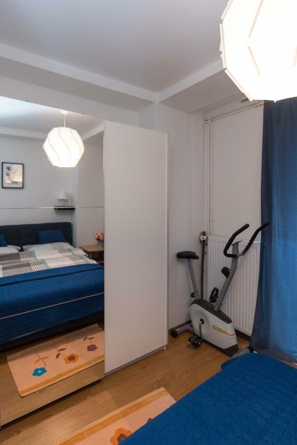 Apartman Lux 다루바르 외부 사진